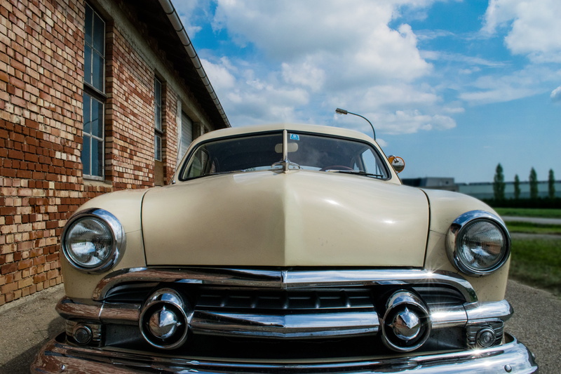 stationary, us car, usa, mode of transportation, vintage car mobile, land vehicle, automotive, silver colored, brick, sky, vintage car automobile, old cars