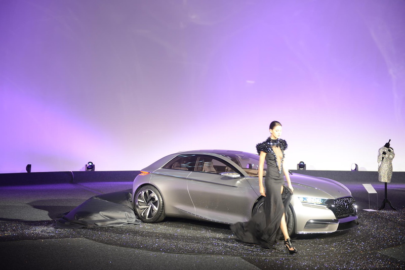people, transportation, young adult, citroen, nature, land vehicle, standing, full length, men, ds, convertible, mode of transportation, paris, women, concept