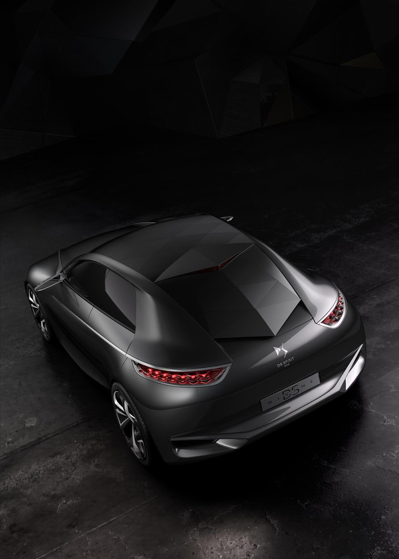 ds, concept, night, sign, high angle view, sport, 720P, racecar, speed, motor racing track, car, wheel, wealth, sports car, black color, land vehicle