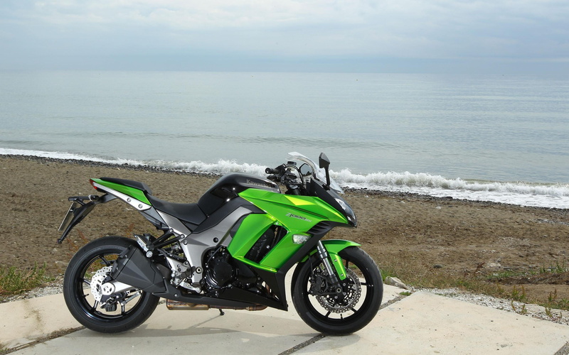 nature, horizon, outdoors, green, no people, water, z, sky, scenics - nature, sea, Motorcycles, motion, mode of transportation, land, sports, travel, bike