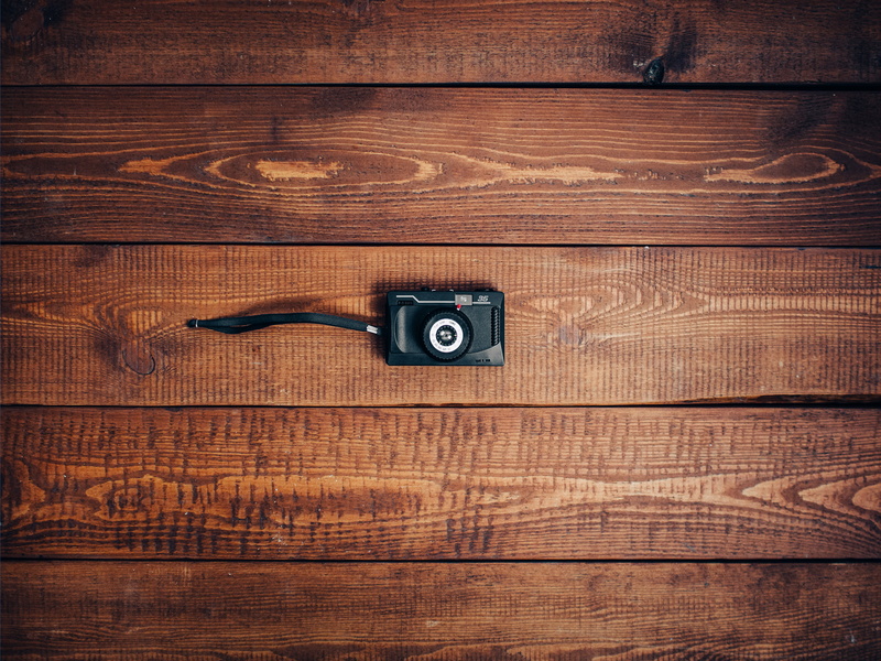 camera - photographic equipment, hardwood floor, old-fashioned, copy space, wood paneling, milc, textured effect, grain, flooring, 4K, table, wood, top
