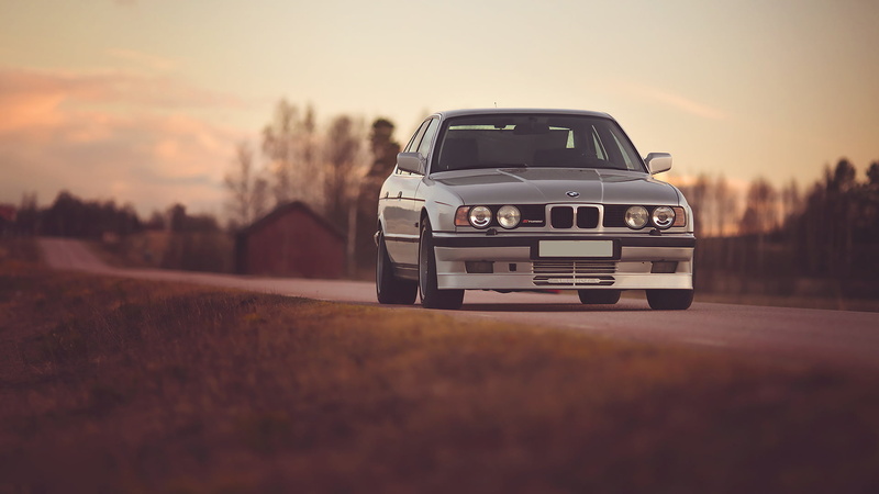 sports Race, environment, compact Car, mode of transportation, no People, headlight, retro Styled, land Vehicle, outdoors, sports Utility Vehicle, luxury