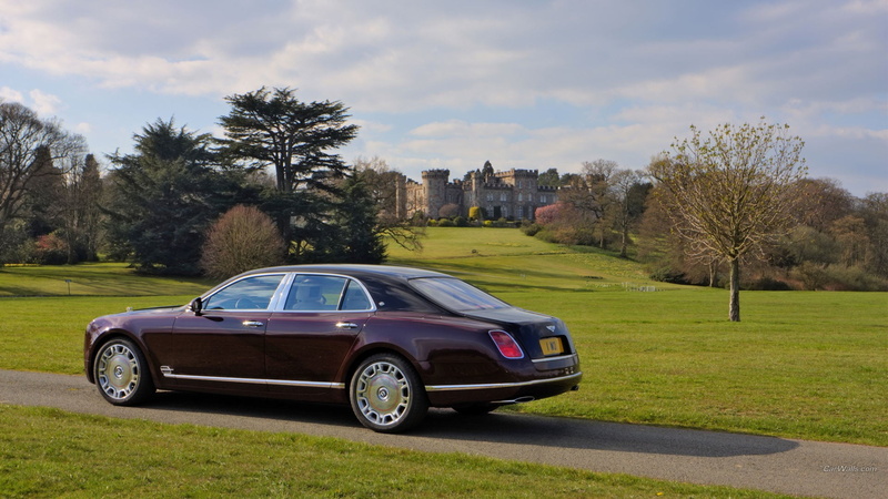 castle, mode of transportation, land, grass, tree, Bentley Mulsanne, city, car, outdoors, no people, built structure, 1080P, architecture, transportation