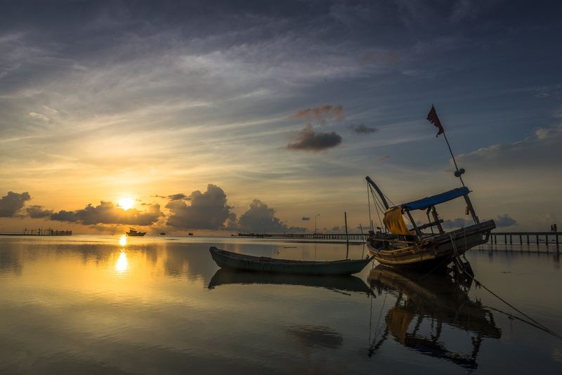 console, canoe, water, yellow, travel background, tranquil scene, phu quoc, thailand, beauty in nature, waterfront, center, cloud, vietnam, scenics - nature