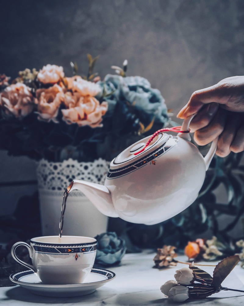 mug, heat - Temperature, tea - Hot Drink, dish, plant, holding, cafe, tea Cup, pouring, interior design, breakfast, 2K, coffee Cup, table, ceramic, flower