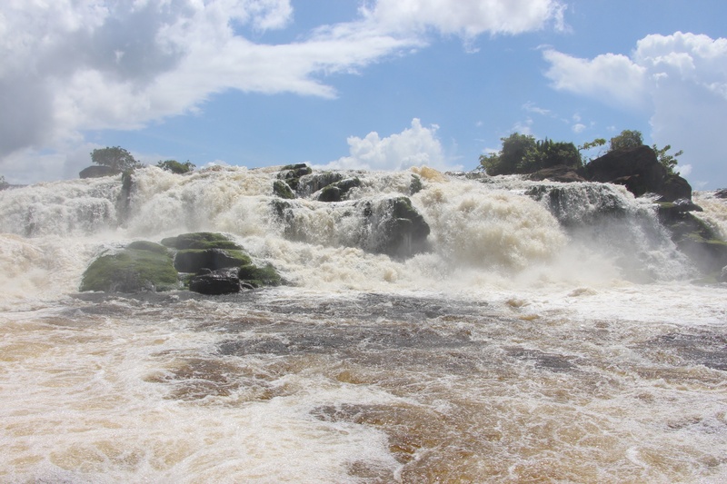 outdoors, idyllic, rock, nature, sea, flowing water, flowing, land, power in nature, port-ordaz, motion, the drizzle, beauty in nature, venezuela, sky