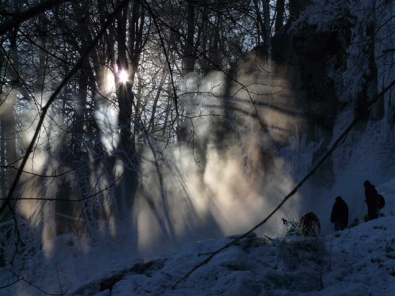 haze, 2K, scenics - nature, alb, alb eaves, bare tree, tranquil scene, mystical, branch, iced, light rays, spray, urach, snowcapped mountain, outdoors
