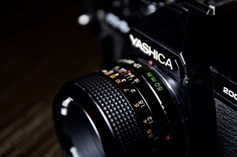number, camera, detail, 4K, digital camera, indoors, camera - photographic equipment, analog, western script, still life, selective focus, retro styled