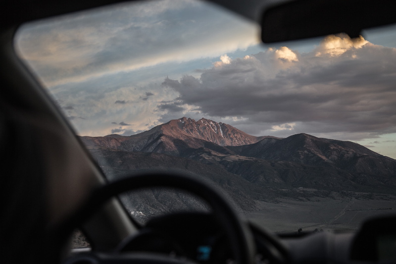 looking Through Window, 5K, travel, windscreen, mountain Range, no People, path, blue, californium, landscape, nature, forest, look, view, car, cloudscape