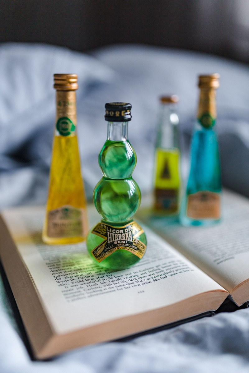 green color, colorful, liqueurs, food and drink, 5K, top view, group, bottles, paper, read, little, drink, glass - material, no people, group of objects