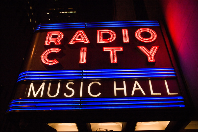 communication, commercial sign, business, glowing, diner, illuminated, radio city, architecture, lighting equipment, food and drink, consumerism, text