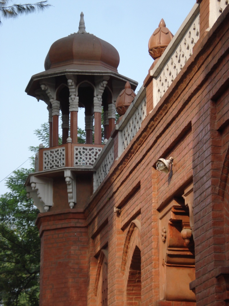 building exterior, place of worship, day, belief, clear sky, dhaka, arch, british raj-era building, architecture, 2K, built structure, architectural column