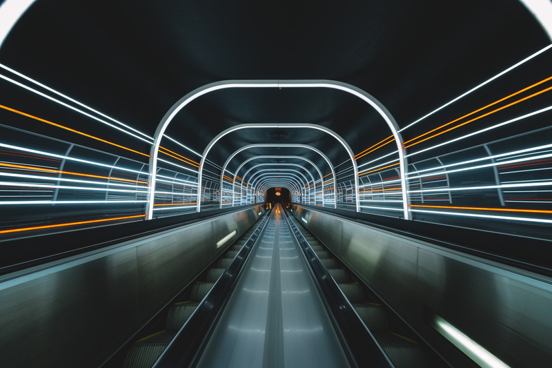 1080P, Peter Stewart, 500px, escalator, building