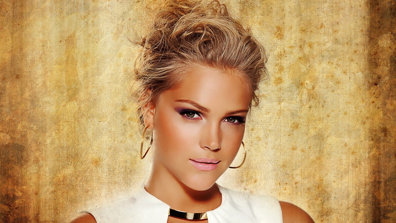 face, blonde, model, 1080P, airbrushed, Esti Ginzburg, women, pink lipstick, white tops, hoop earrings