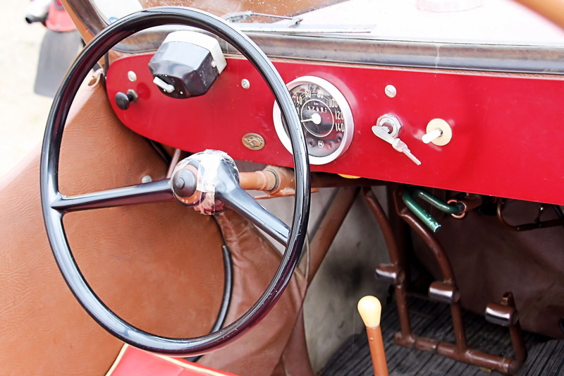 land vehicle, fuel and power generation, os-kar, old, car, vintage car, historically, outdoors, tricycle, metal, motor vehicle, steering wheel, lighting equipment