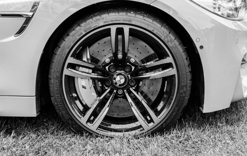 grass, spoke, german, vehicle, technology, show, speed, sport, sporty, fast, transportation, german car, no people, metal, retro styled, modern, automobile