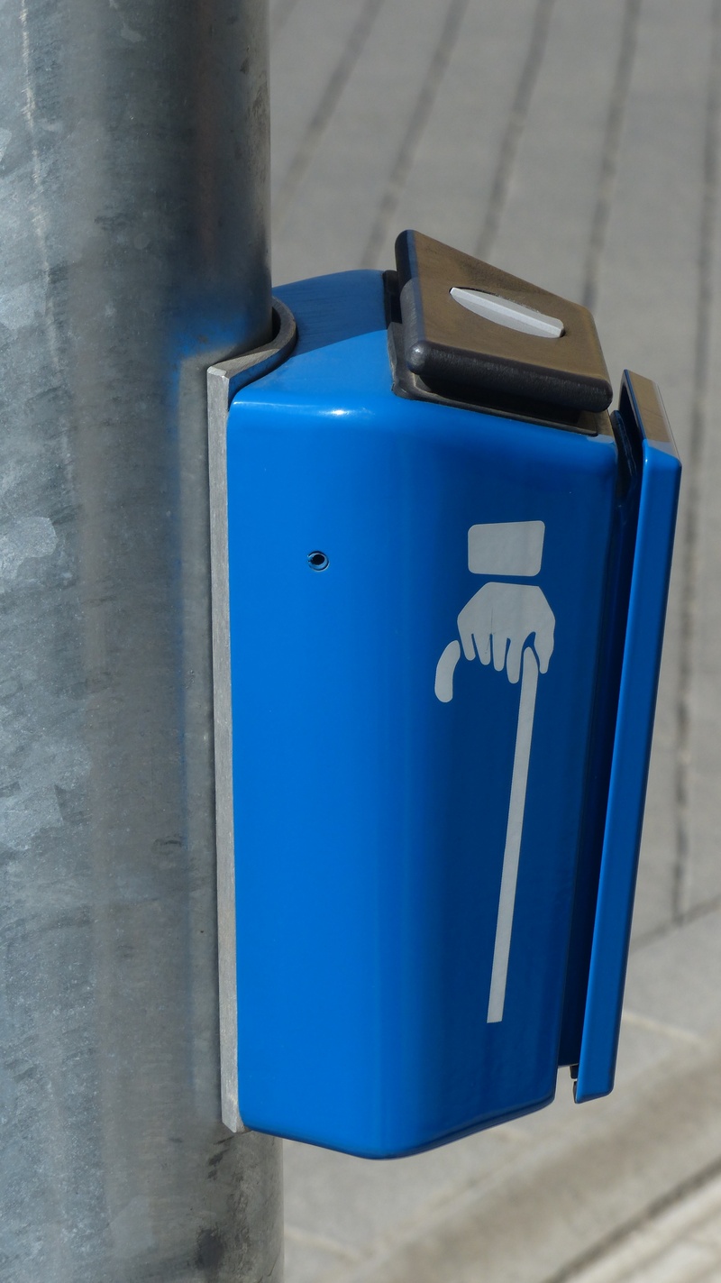 acoustic, public restroom, garbage bin, sound, garbage can, blue, signal box, signal requesting device, old people, acoustic enable signal, lame, 4K, floor
