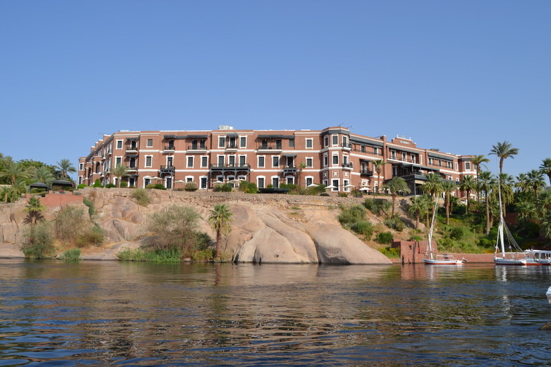 aswan, land, lagoon, travel destinations, day, 4K, architecture, death on the nile, tree, waterfront, palace, blue, landscape, clear sky, no people, woman