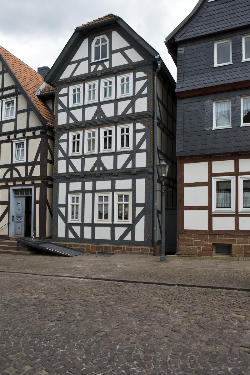outdoors, residential district, built structure, roof, architecture, frankenberg, germany, historical, city, row house, window, 4K, footpath, building exterior