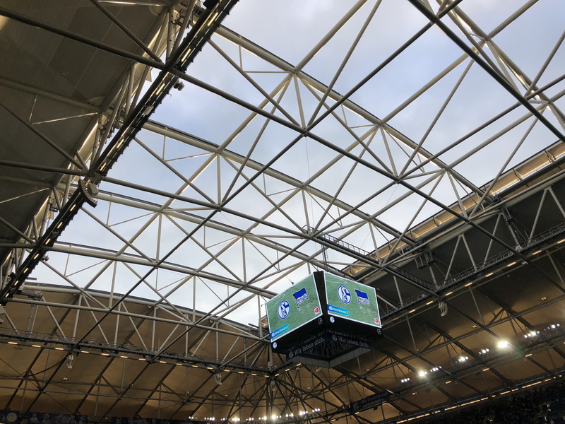 ceiling, railroad station, architecture, skylight, illuminated, day, communication, guidance, 4K, transportation, sign, built structure, text, rail transportation