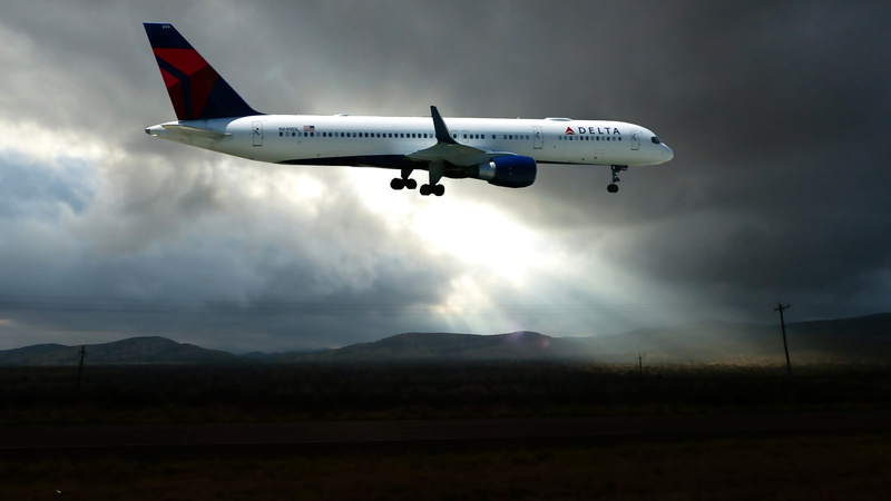weather, flight, arrival, stormy, sun, wing, 4K, airplane, day, mid-air, flying, airport, plane, aviation, motion, no people, mountain range, sky, air vehicle