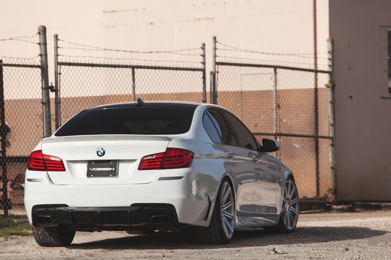 550i, sedan, traffic, mode of transportation, motor vehicle, architecture, tinted, day, car, back, speed, land Vehicle, outdoors, white, stationary, BMW