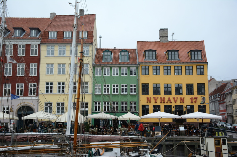 sky, built structure, city, 5K, nature, car, incidental people, motor vehicle, nyhavn, tourism, window, denmark, outdoors, harbor, boat, residential district