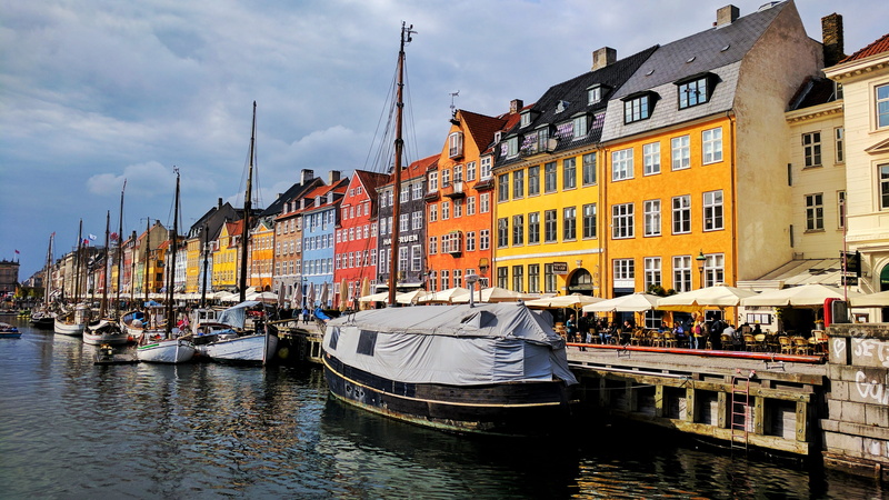 building exterior, canal, boat, built structure, moored, water, wooden post, mode of transportation, 4K, nature, sky, waterfront, nautical vessel, row house