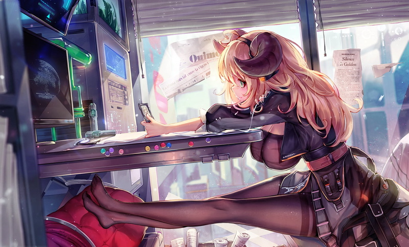 720P, Dk. Senie, artwork