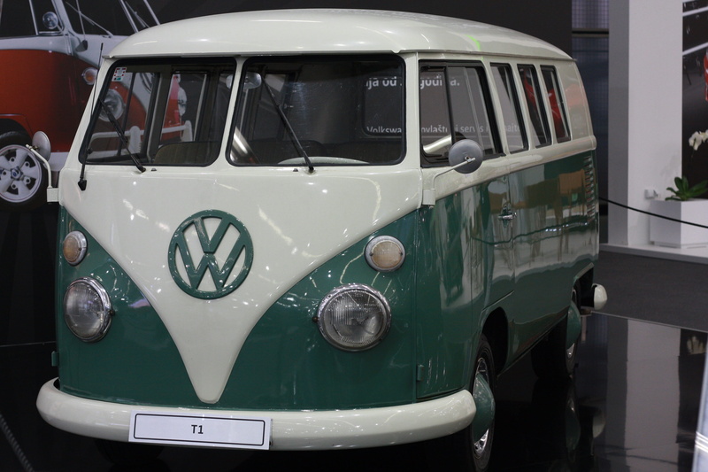 number, Vw, city, vw, auto, outdoors, Vehicle, mode of transport, old, antique, Automobile, travel, window, public transportation, classic, beetle, no people
