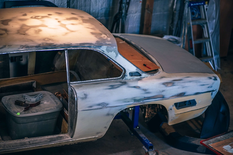 reflection, broken, repair, close-up, 4K, transportation, abandoned, retro styled, damaged, indoor, vintage, metal, automobile, preparation, shop, mode of transportation