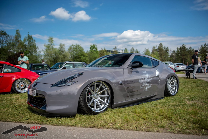 day, tree, Audi, sunlight, motor vehicle, cloud - sky, Nissan 370Z, car, 1080P, land vehicle, Nissan, transportation, nature, road, plant, field, incidental people