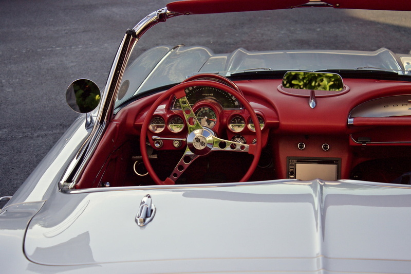 close, photo, day, luxury, old-fashioned, wealth, steering wheel, shiny, retro Styled, classic, elegance, transportation, vehicle, coupe, land Vehicle