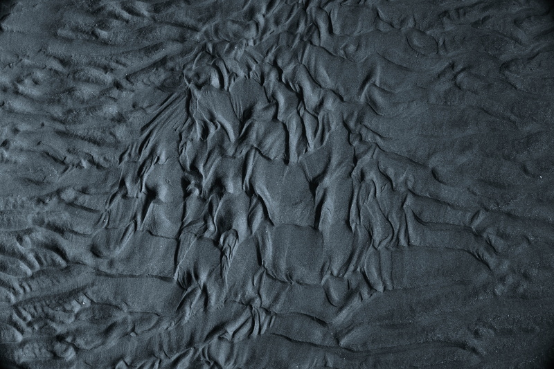 black and white, surface Level, macro, ripple, texture, backgrounds, beach, no People, nature, nervum, material, textured, black Color, rough, 5K, sand
