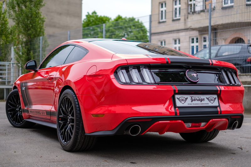 sportscar, transportation, red, city, day, 5K, architecture, motorshow, parking lot, show, luxury, drive, gt, usa, new, vehicle, street, metal, mechanic