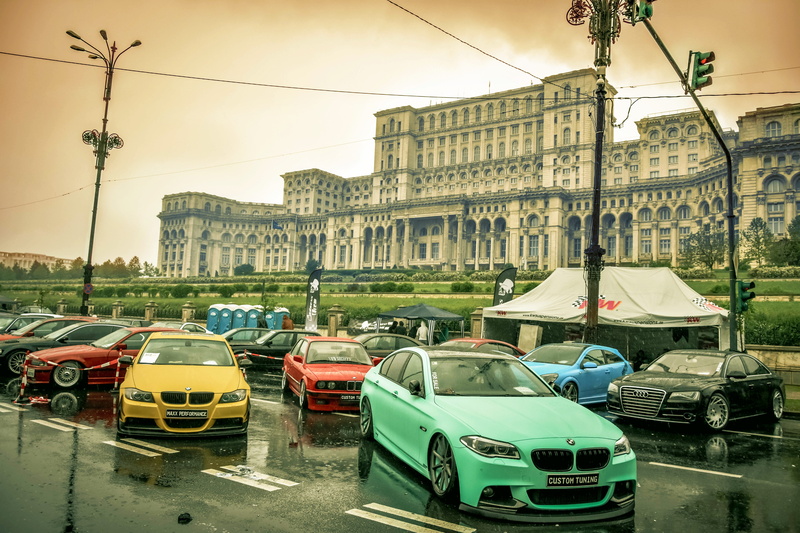 motor, Vehicle, building, mode of transportation, Bmw, 5K, street, motorshow, automobile, Car, drive, architecture, motor vehicle, electricity, city, transportation