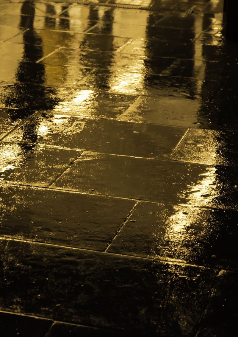 orange, urban, thames, direction, river, water, nature, puddle, pavement, bridge, united kingdom, rain, life, 5K, light, rainy season, sidewalk, road