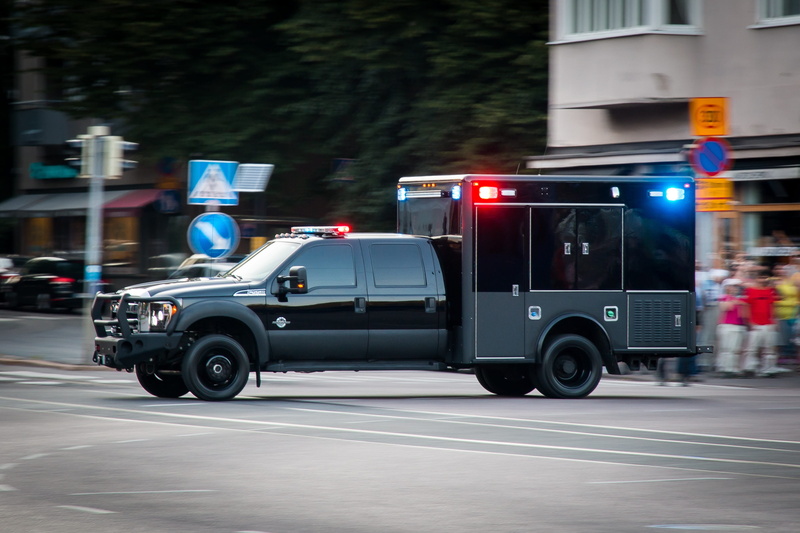 authorities, lighting equipment, helsinki, land vehicle, security, blurred motion, car, visit, mode of transportation, travel, potus, city life, architecture