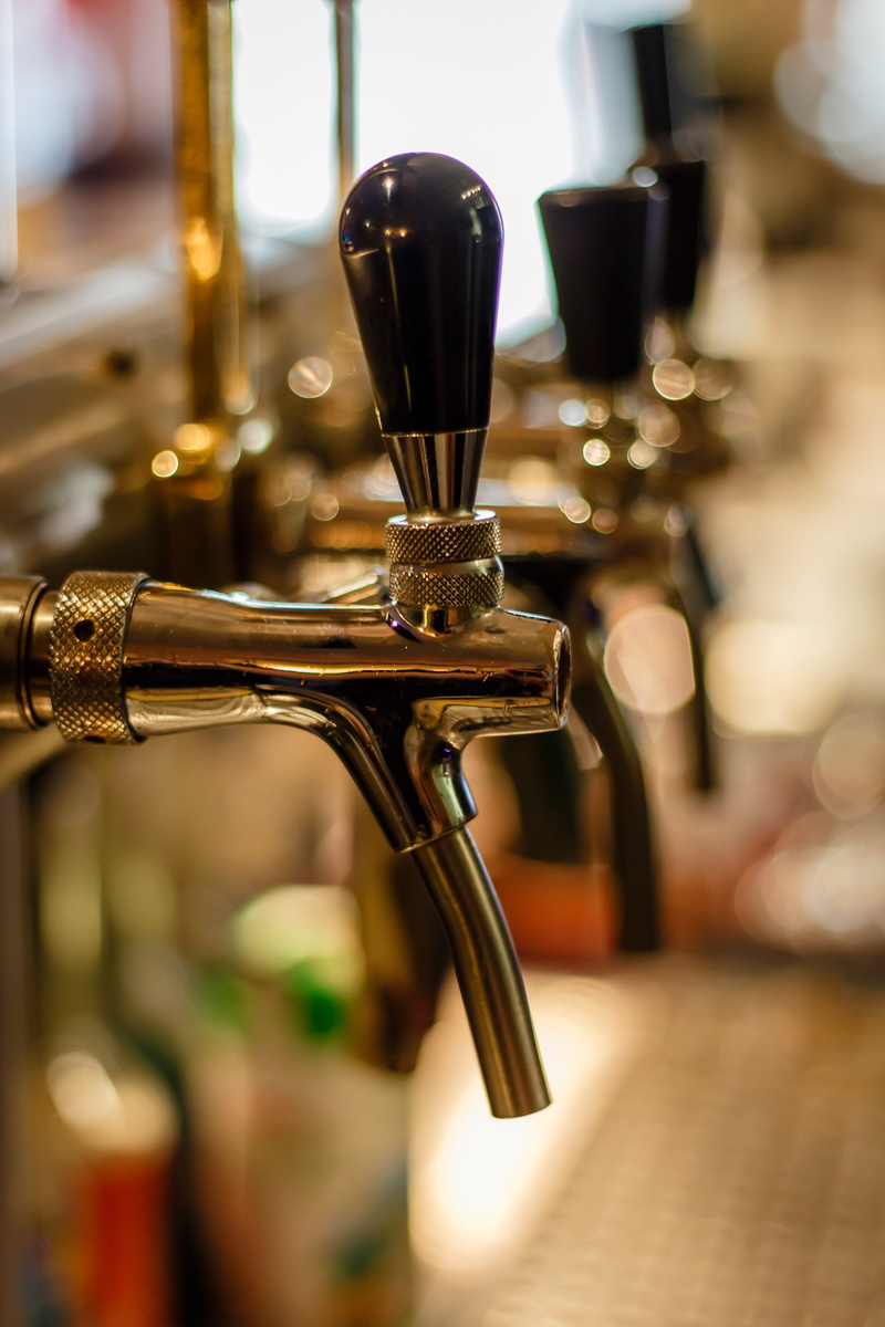 food and drink, after work, restaurant, pub, 5K, bar, focus on foreground, tap, indoors, gold colored, metal, alcohol, hahn, faucet, no people, tavern