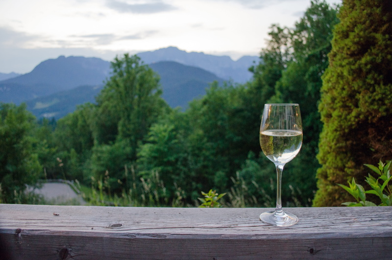 4K, tree, drink, mountain range, plant, mood, wineglass, outdoors, glass, no people, refreshment, nature, Panorama, summer, half, water, restaurant, drinking glass