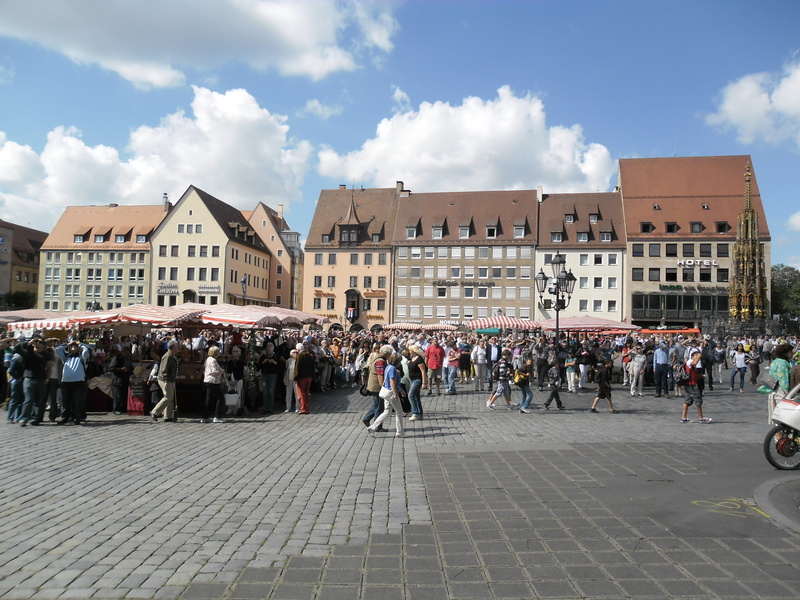 men, 4K, day, nature, adult, built structure, german, real people, building exterior, nuremberg, large group of people, city, urban Scene, lifestyles