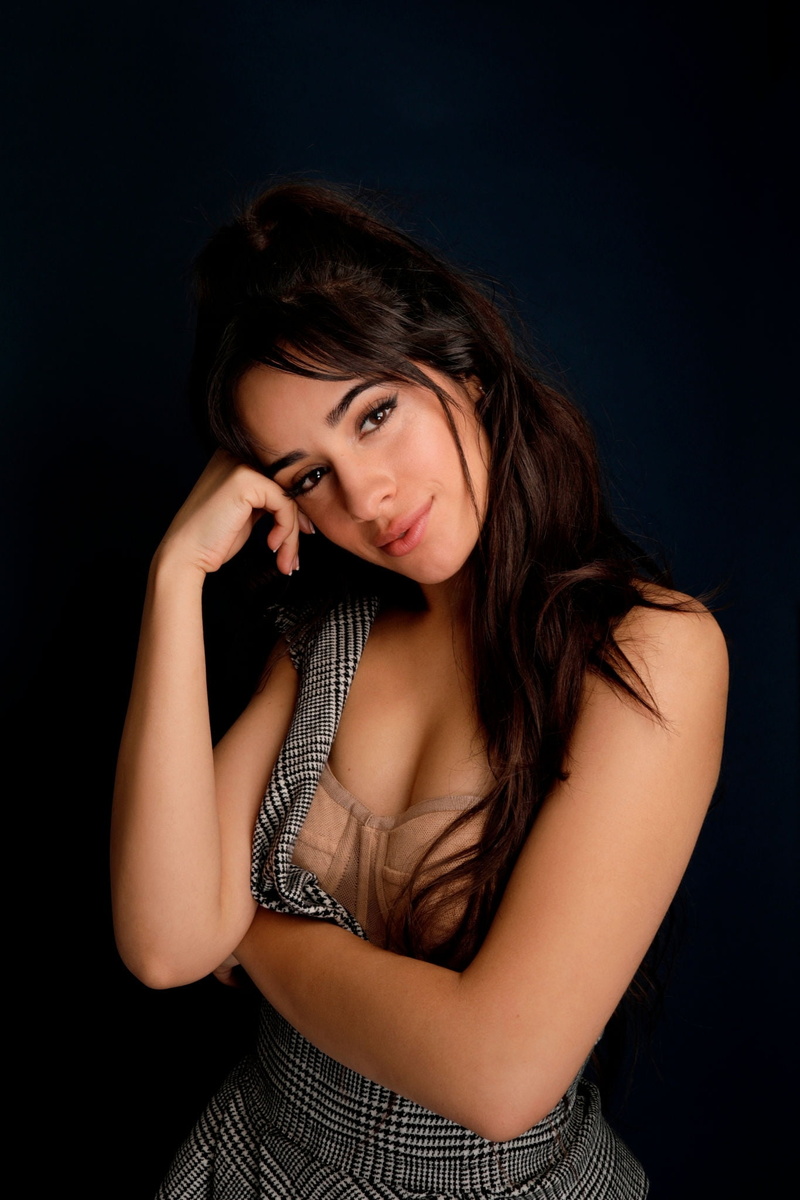 dark hair, cuban, 1080P, women, Camila Cabello, singer, simple background