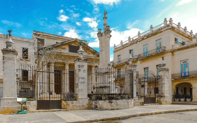 history, 2K, white, the past, Old, houses, view, no people, cloud - sky, Cuba, daytime, colorful, cityphotography, traveladdict, day, statue, architectural column