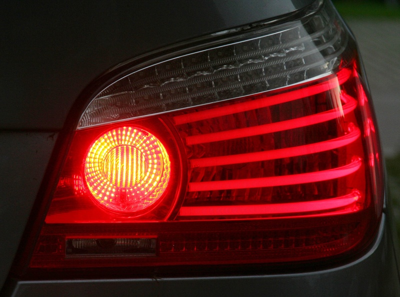 light, taillight, red, guidance, fog lights, brake light, auto, lighting equipment, mode of transportation, transparent, photography, technology, turned