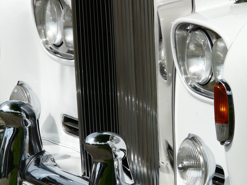 sheet, shiny, metal, car, stationary, white, reflection, transportation, blinker, spotlight, no people, drive, motor vehicle, 2K, vintage car, silver colored