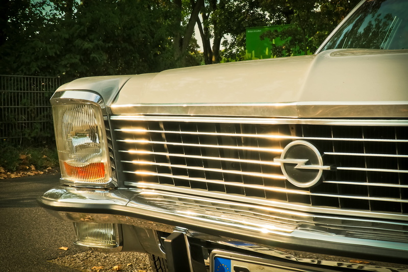 nature, stationary, passengers cars, tree, opel diplomat, glass - material, old, old-fashioned, vintage, grille, travel, transportation, metallic, mode of Transport