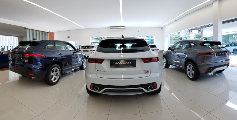 automobile, no people, retail, 5K, consumerism, clean, bumper, in a row, choice, car dealership, parking, car, sports car, transportation, indoors, shopping