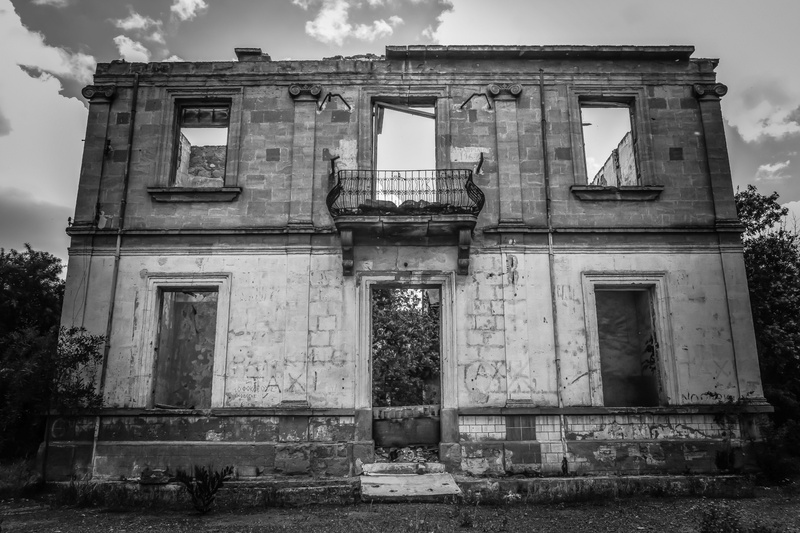 building, history, dark, no people, black and white, facade, damaged, aged, 5K, decay, old, outdoors, low angle view, old ruin, sky, nature, weathered