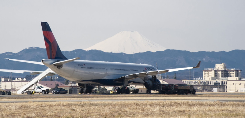 flying, flight-line, travel, military, passengers, Parked, mountain, airport, plane, nature, service, Commercial, Aircraft, environment, aerospace industry