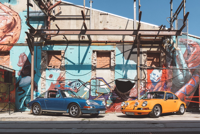 car, porsche, automobile, vehicle, day, built structure, construction, shadow, sports car, transportation, wall, 5K, sunny, building exterior, parked